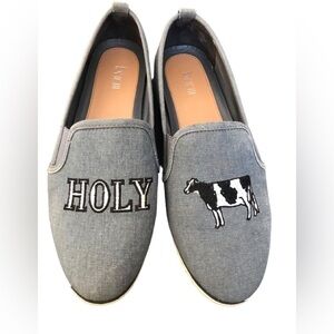 Bar lll Holy Cow Embroidered Canvas Slip On Flat Shoe Sz.8 Canvas Steel Blue